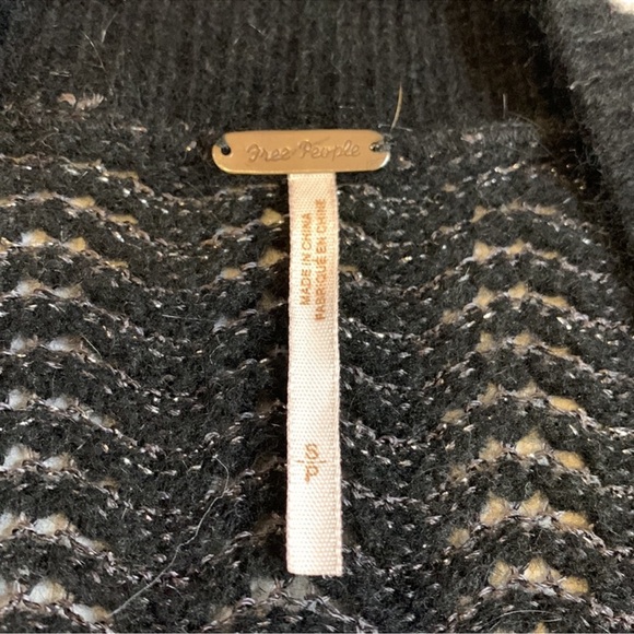 Free People Willow Caroline Black Metallic Patch Pockets Button Cardigan• Small - Picture 11 of 12